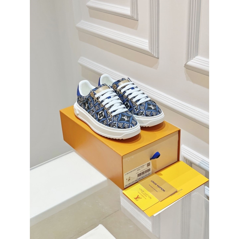 l**is V*t*n sneakers